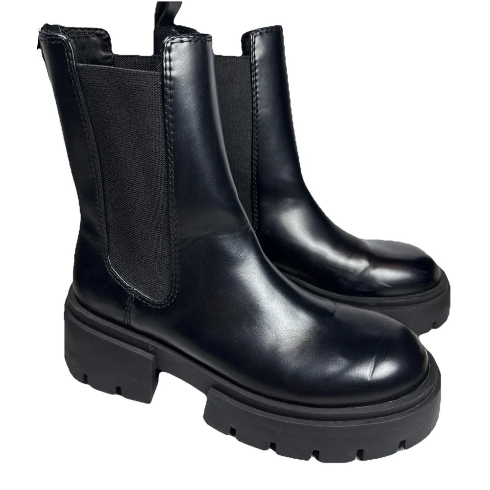 H&M chunky Chelsea boots in‎ black women size US 9 (EUR 40) Flaws